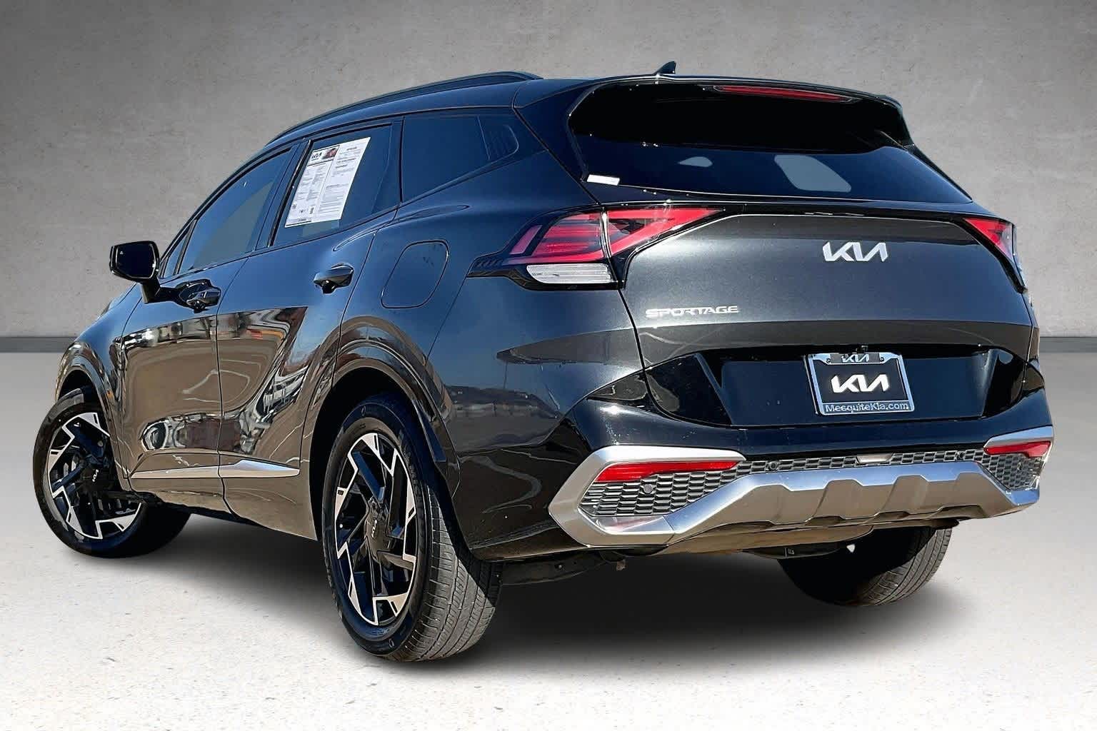 Thumbnail: 2023 Kia Sportage - 4