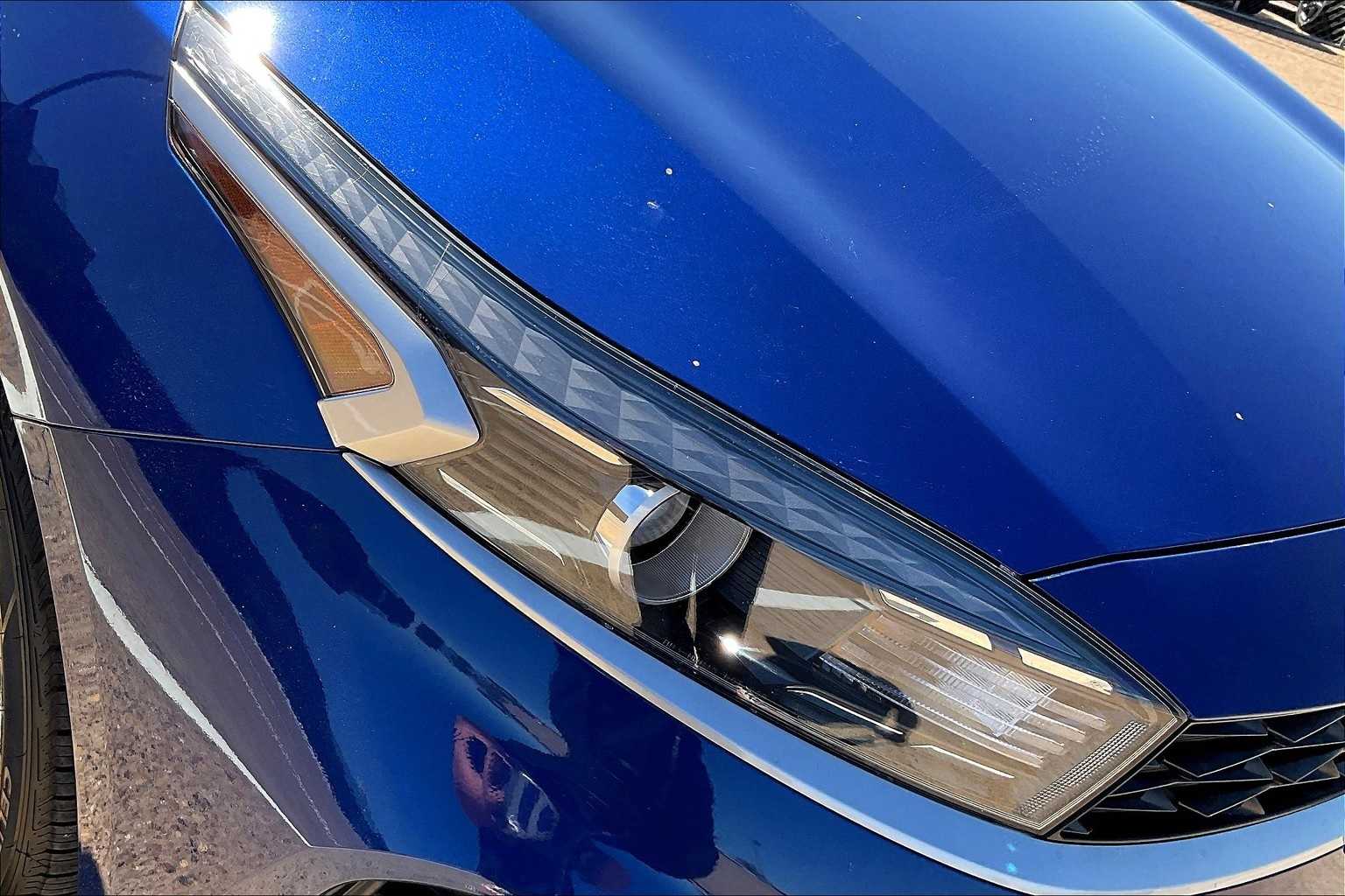 Thumbnail: 2023 Kia Forte - 29