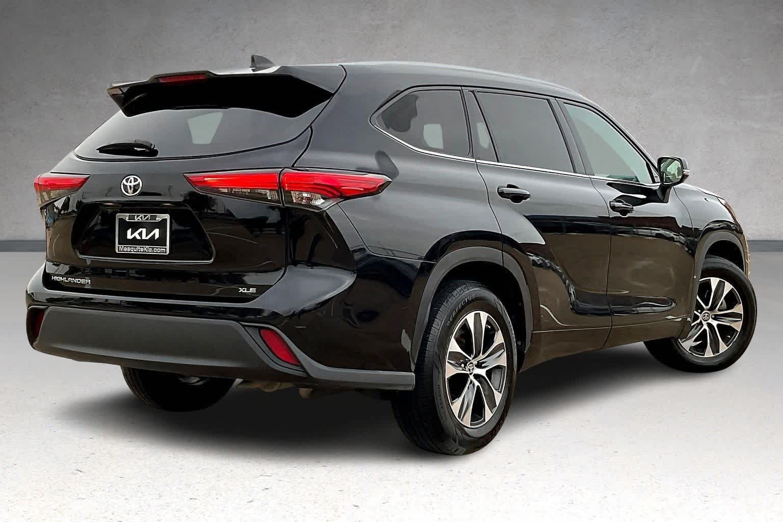 Thumbnail: 2021 Toyota Highlander - 22