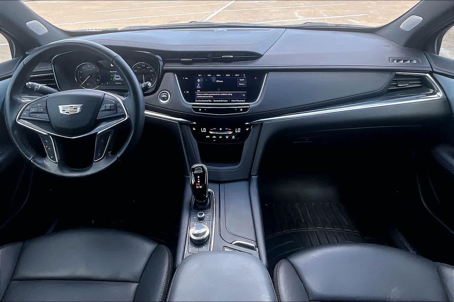 Thumbnail: 2023 Cadillac XT5 - 9