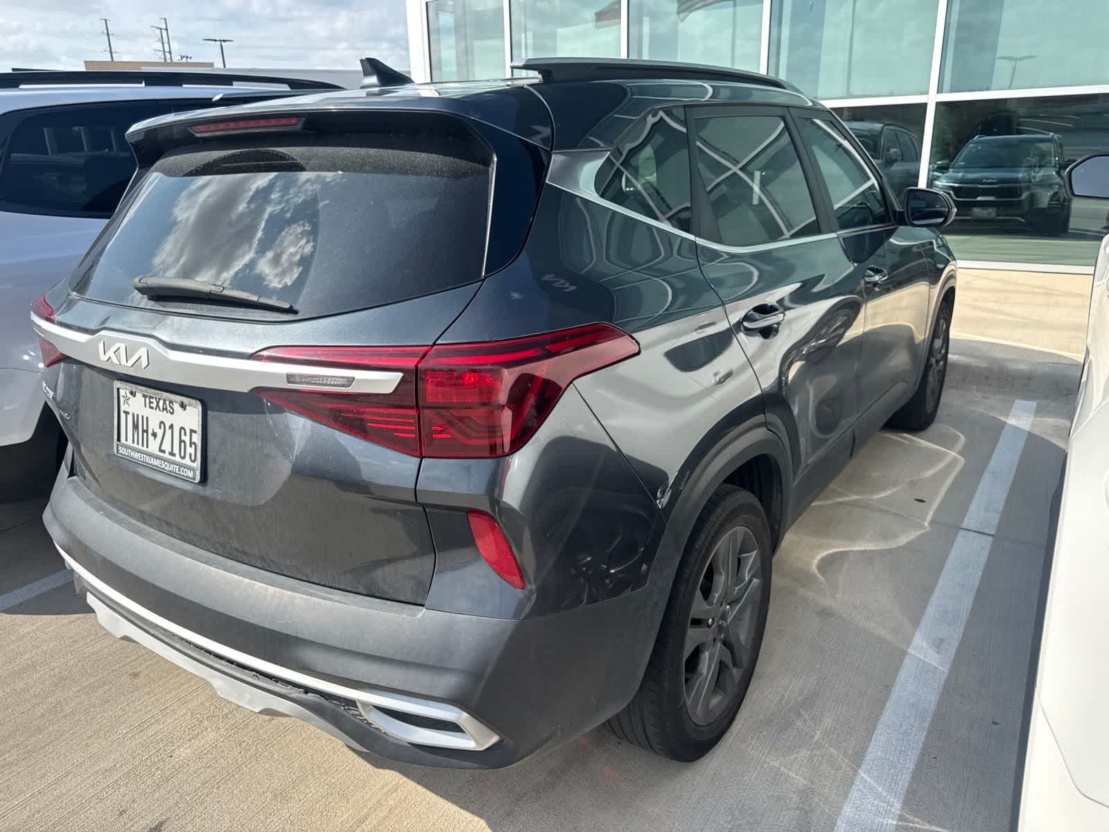 Thumbnail: 2022 Kia Seltos - 6