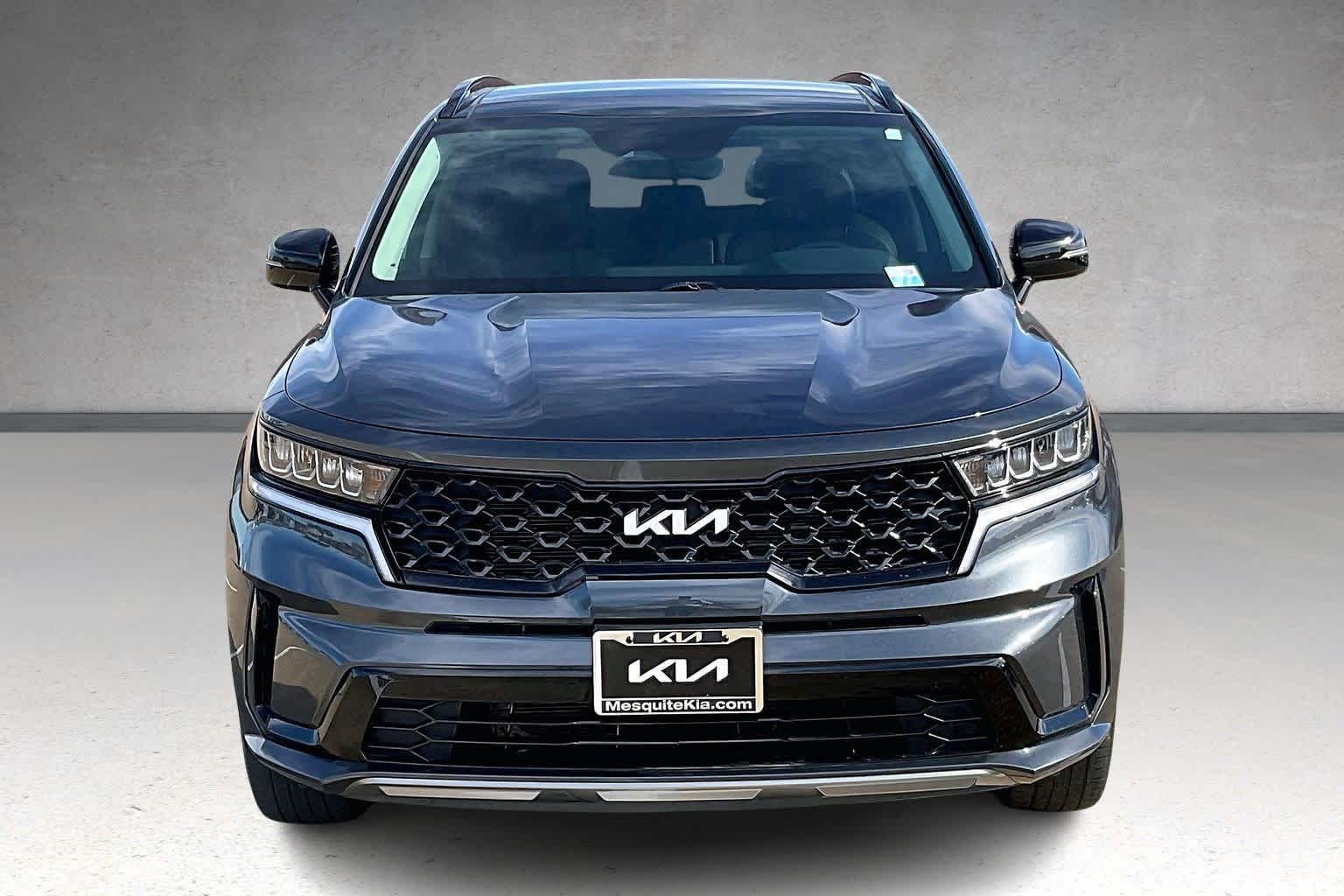 Thumbnail: 2023 Kia Sorento - 6