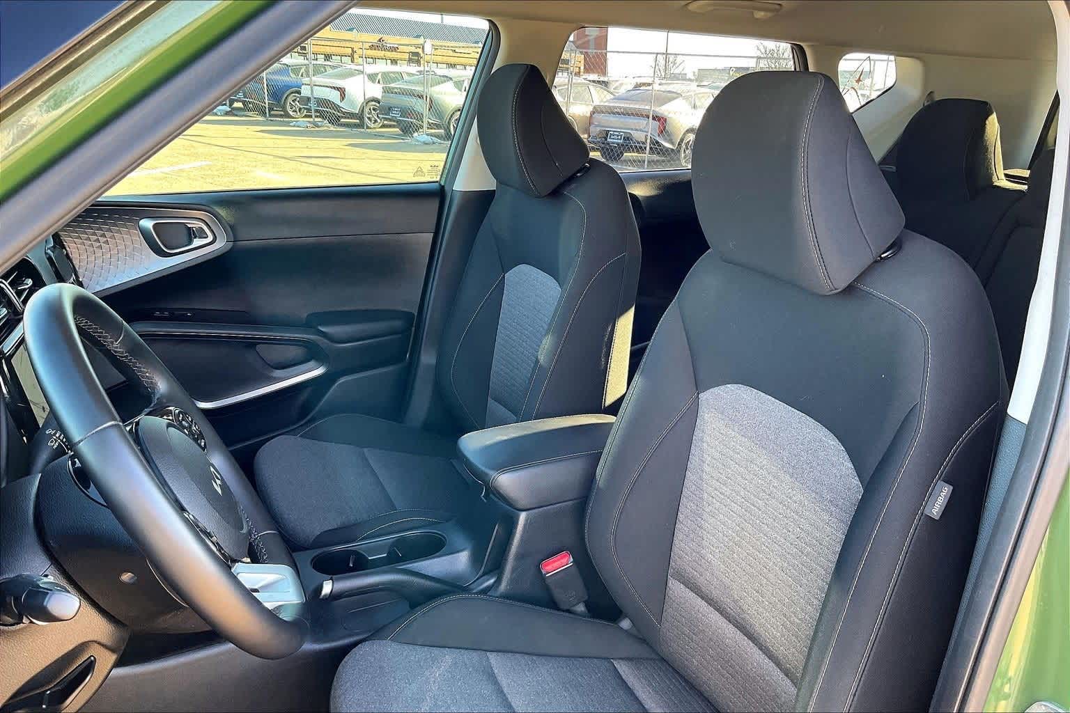 Thumbnail: 2022 Kia Soul - 11