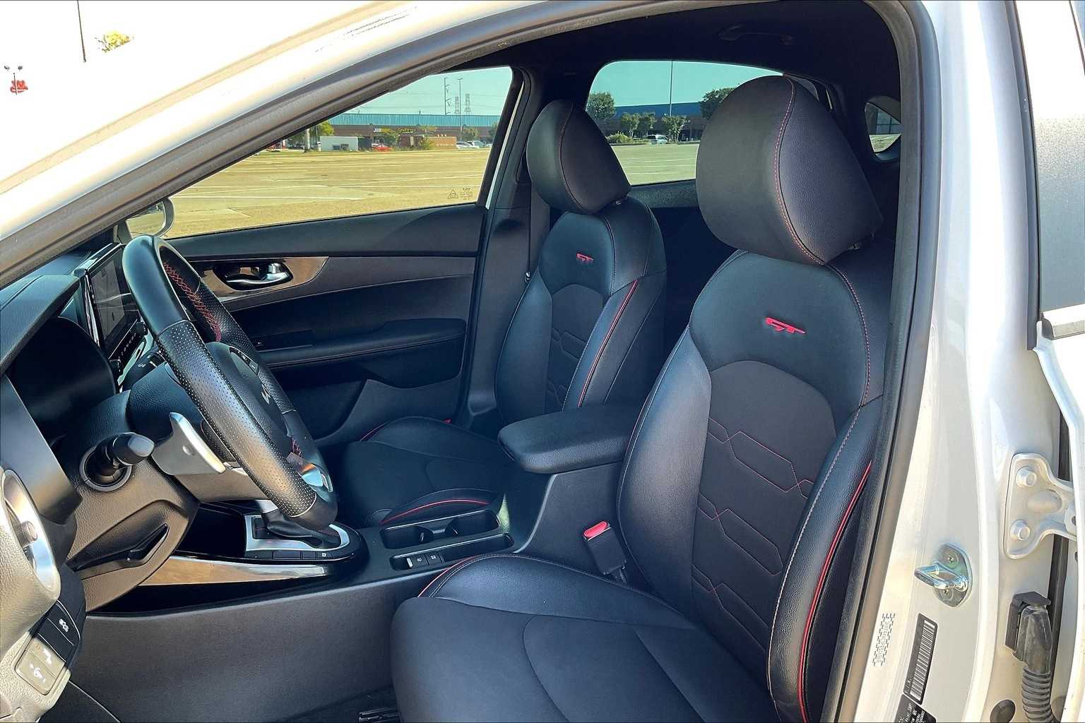 Thumbnail: 2023 Kia Forte - 11