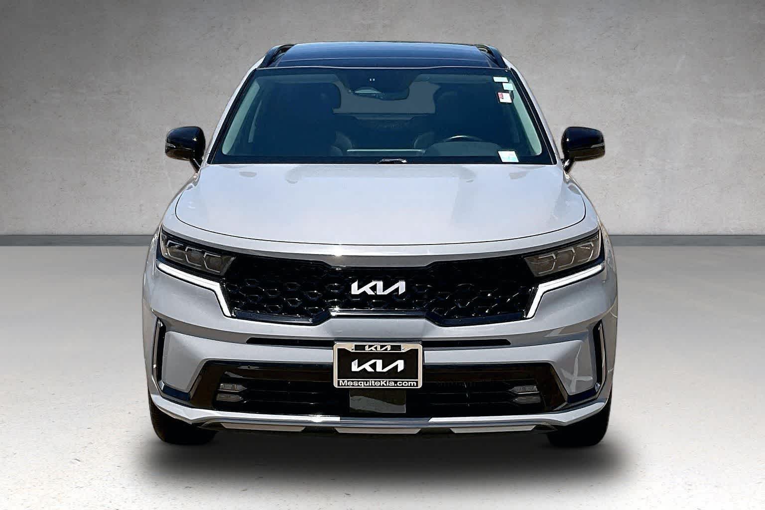 Thumbnail: 2023 Kia Sorento - 6