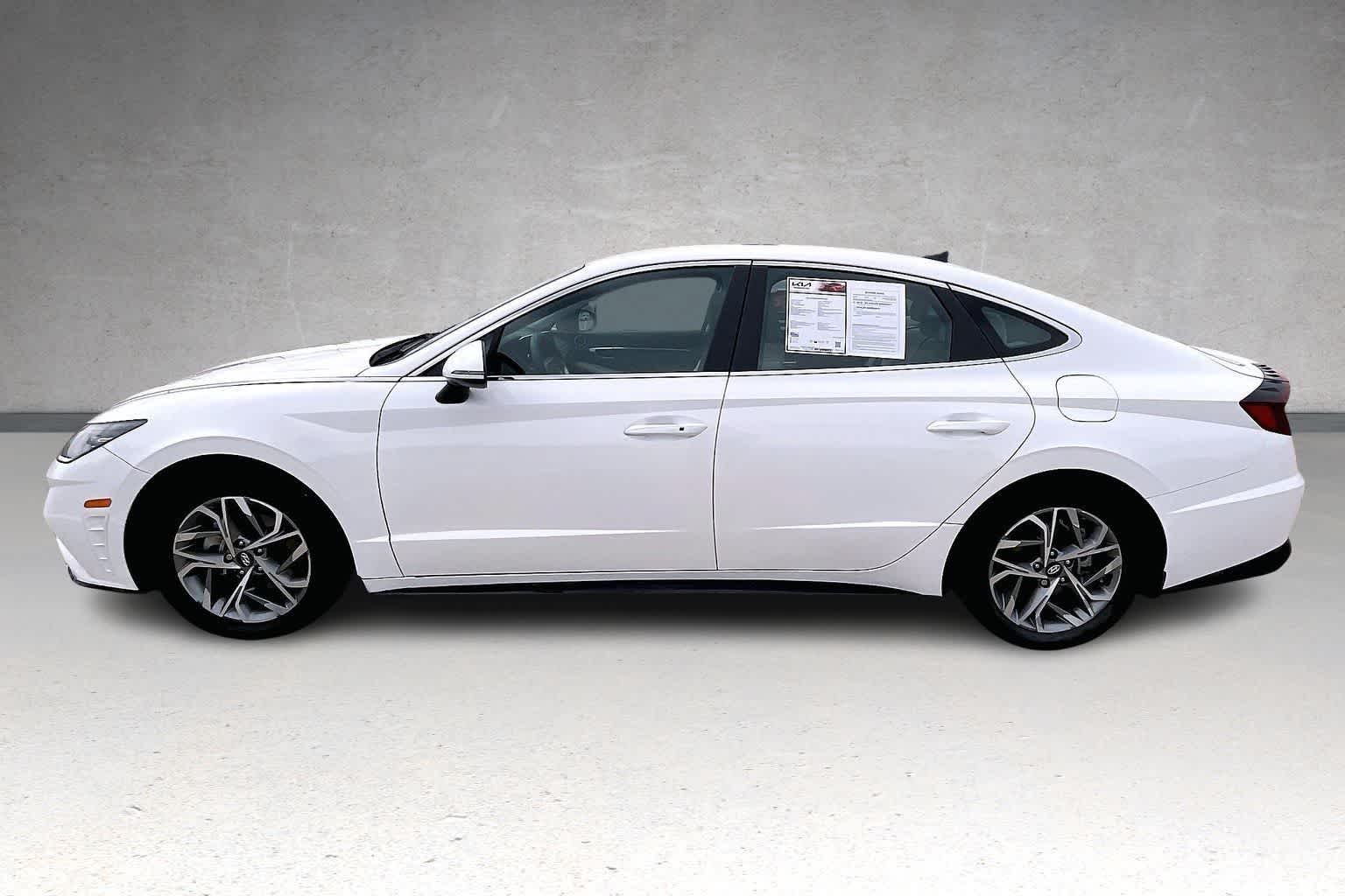 Thumbnail: 2023 Hyundai Sonata - 3