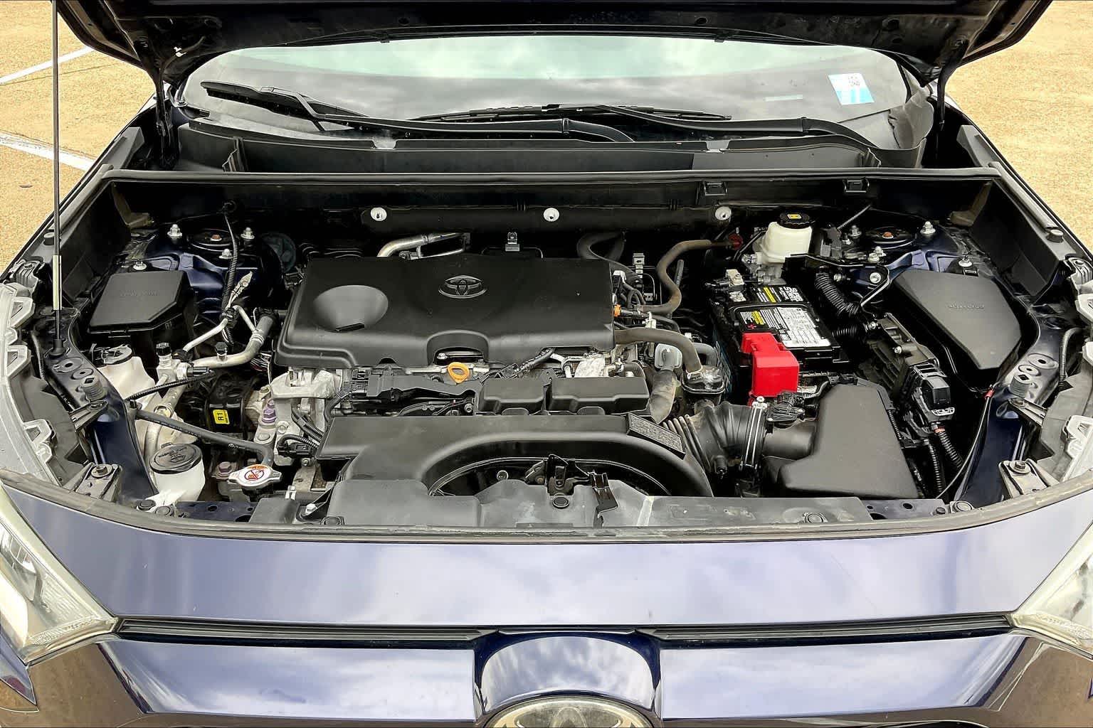 Thumbnail: 2020 Toyota RAV4 - 9