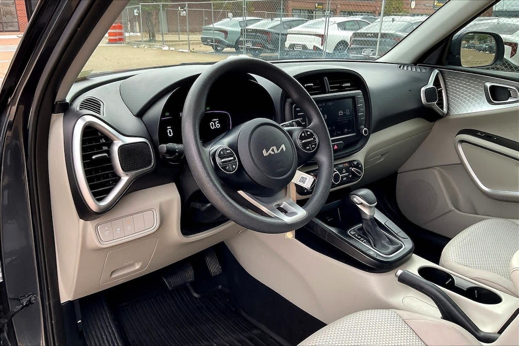 Certified 2024 Kia Soul LX Hatchback