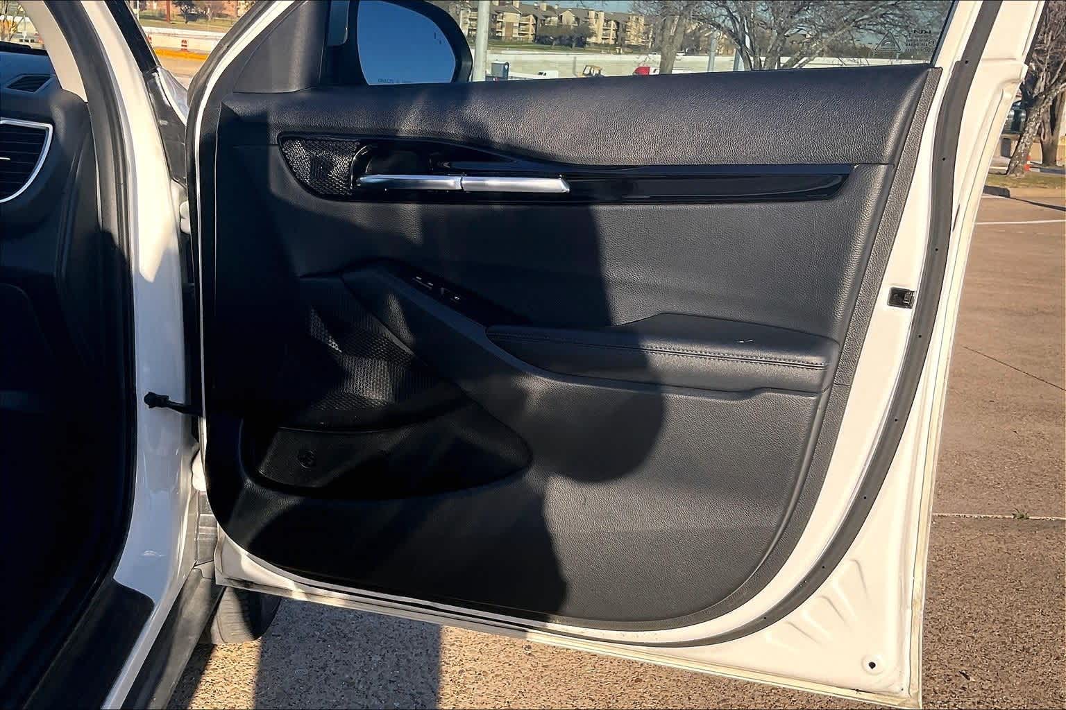 Thumbnail: 2023 Kia Seltos - 26