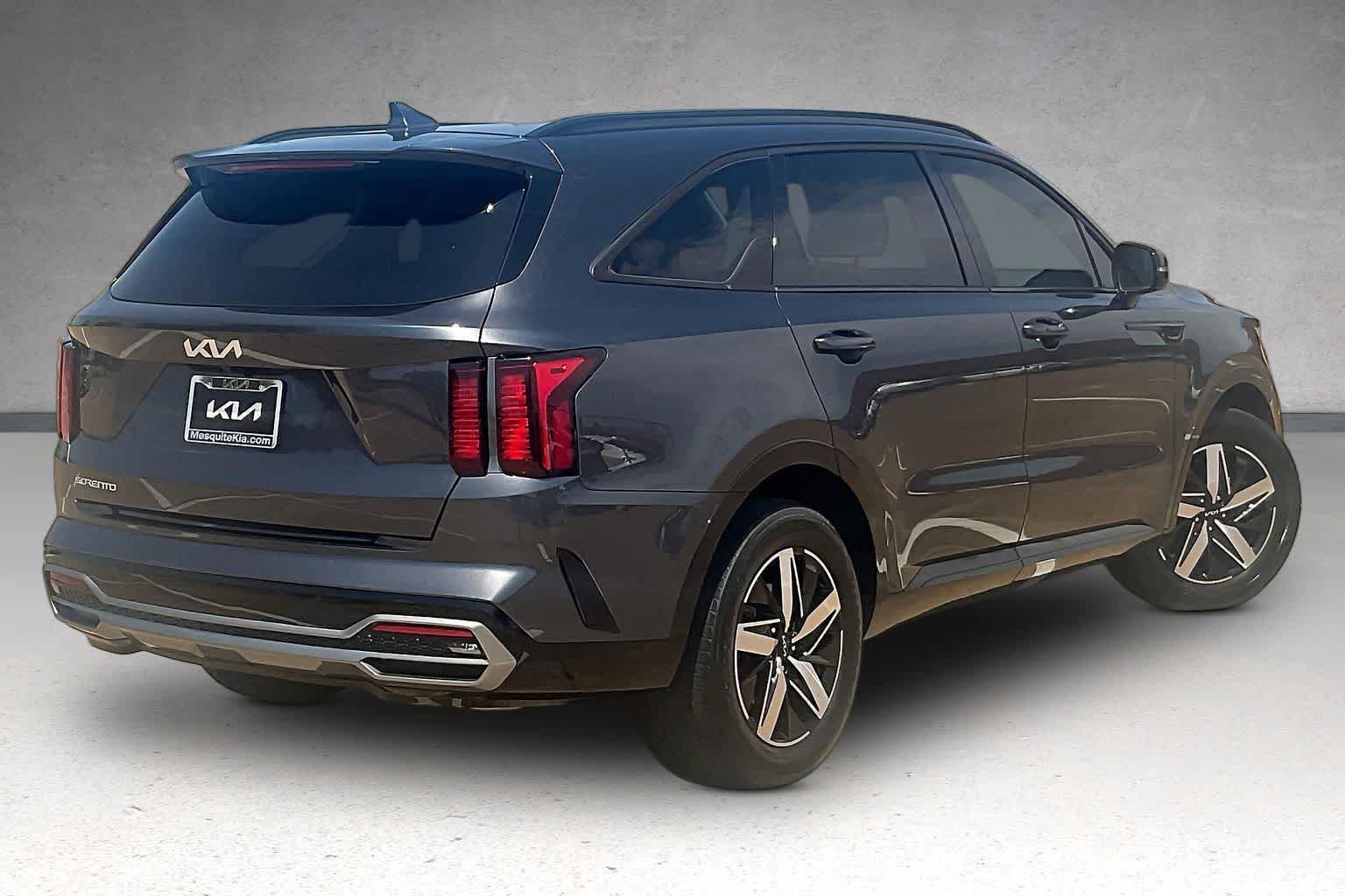Thumbnail: 2023 Kia Sorento - 20