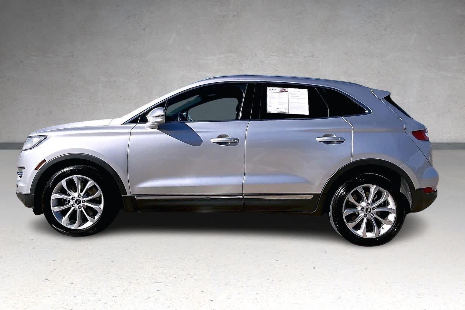Thumbnail: 2015 Lincoln MKC - 3
