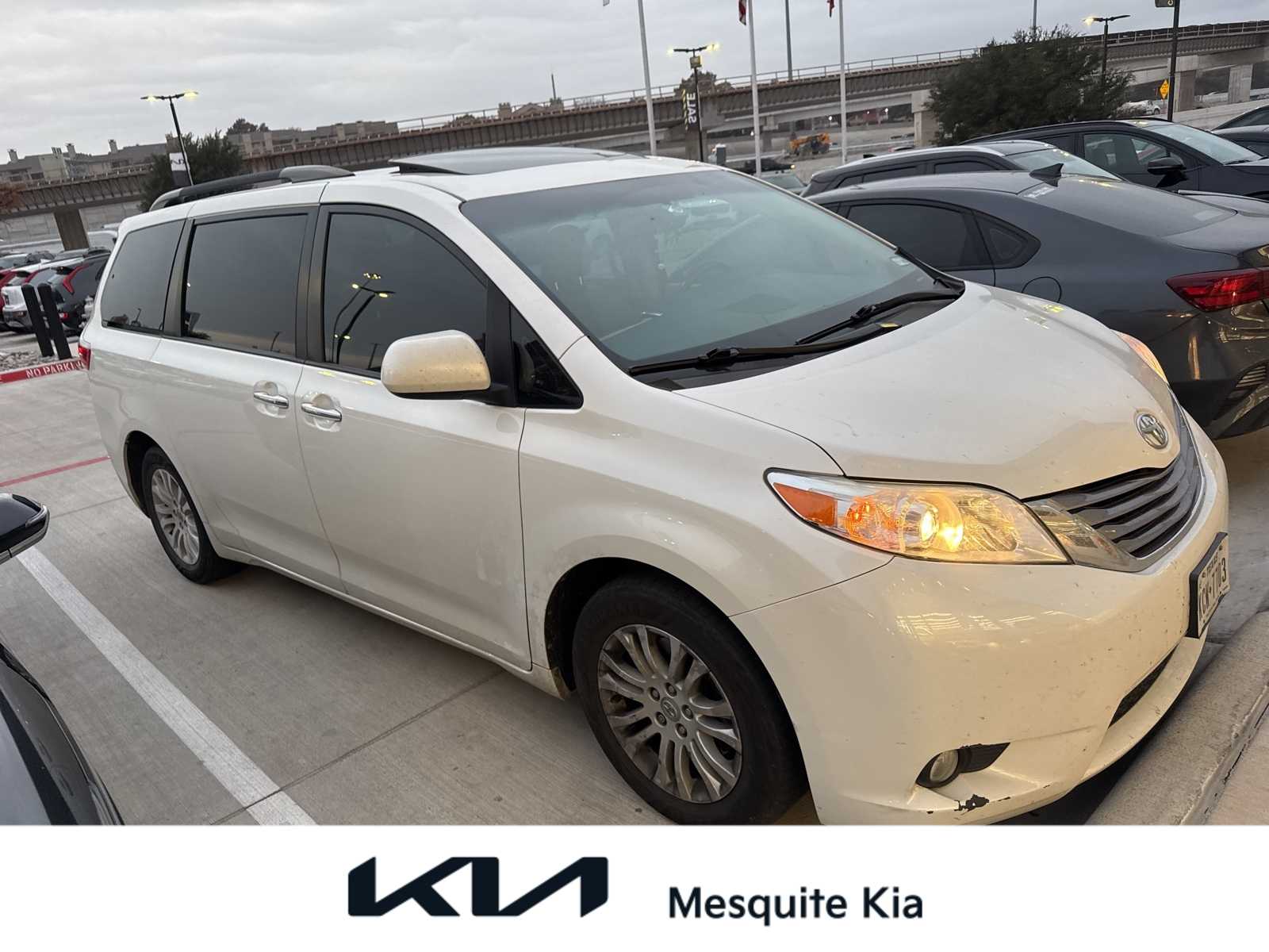 2017 Toyota Sienna XLE Premium -
                  Mesquite, TX