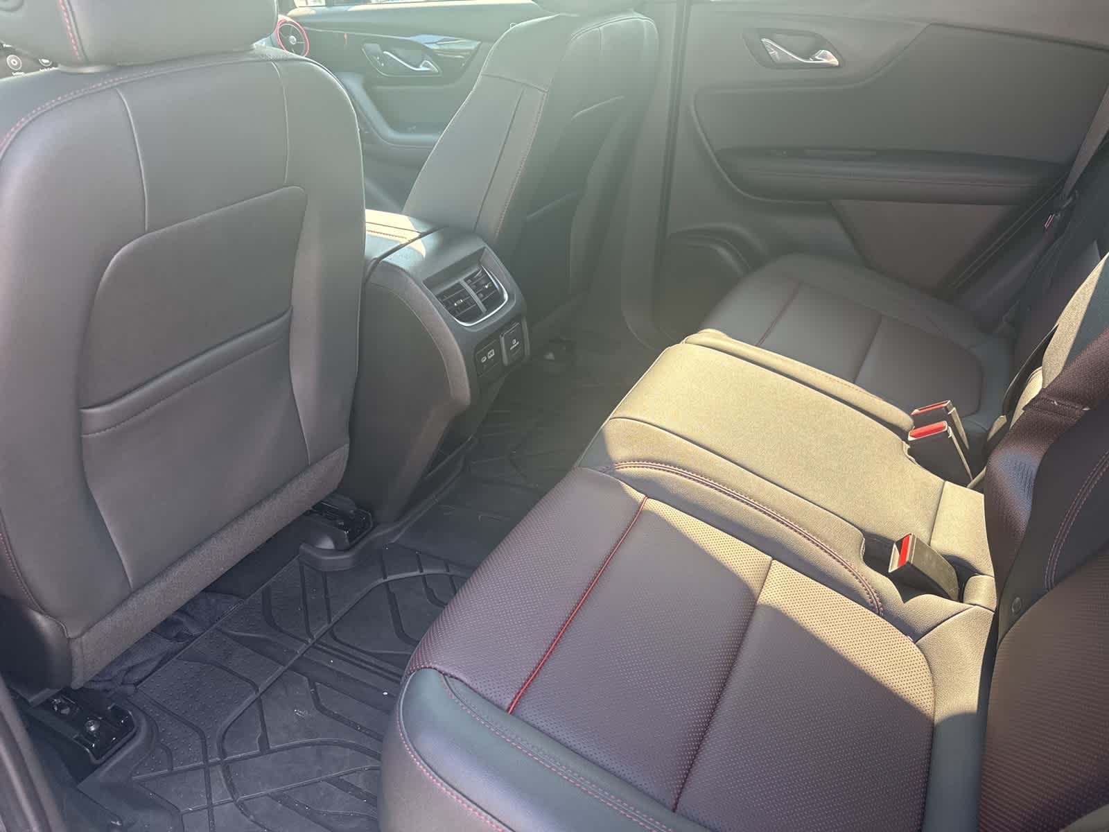 Thumbnail: 2025 Chevrolet Blazer - 16