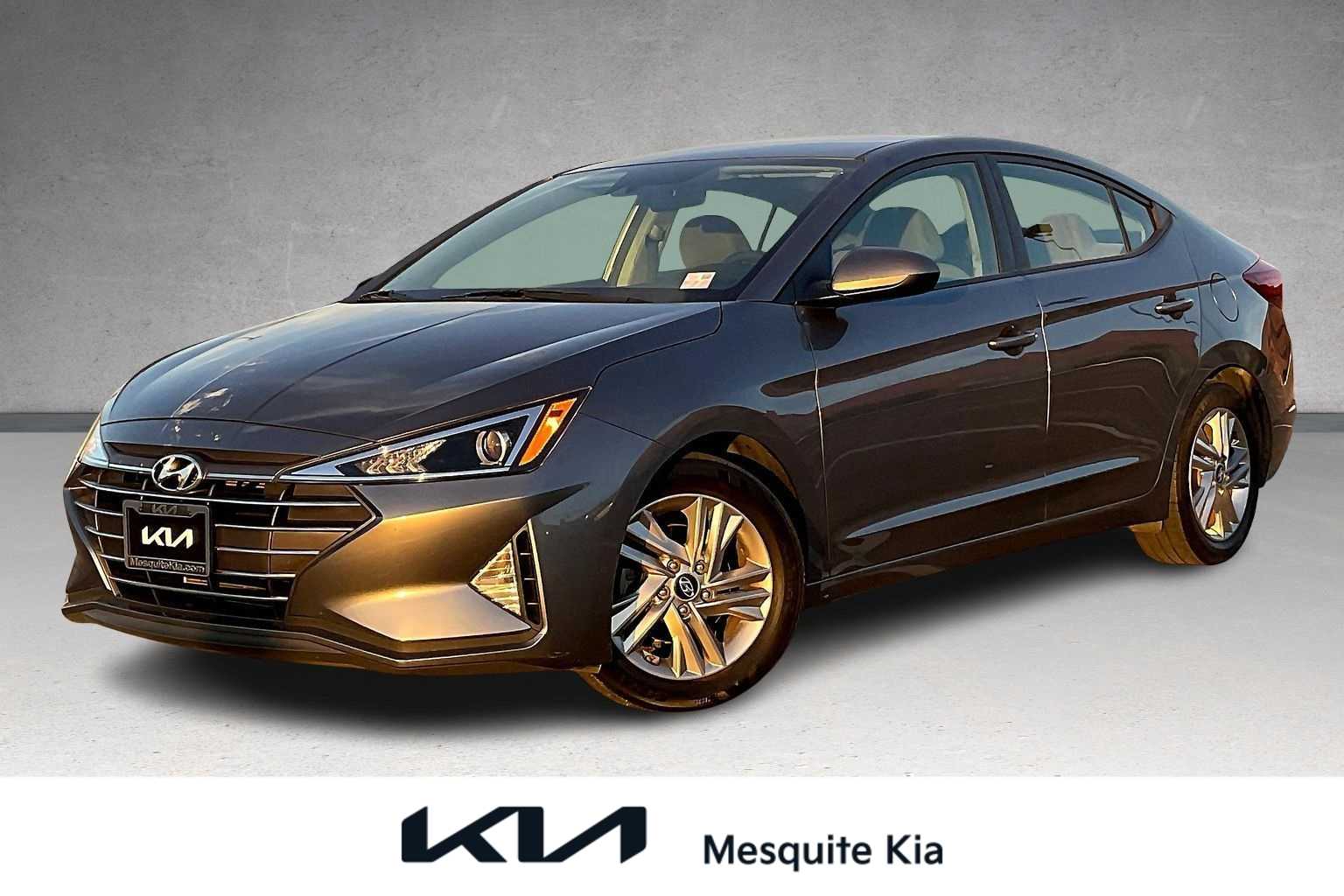 Thumbnail: 2019 Hyundai Elantra - 1