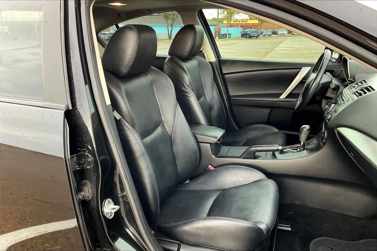 Thumbnail: 2012 Mazda Mazda3 - 13