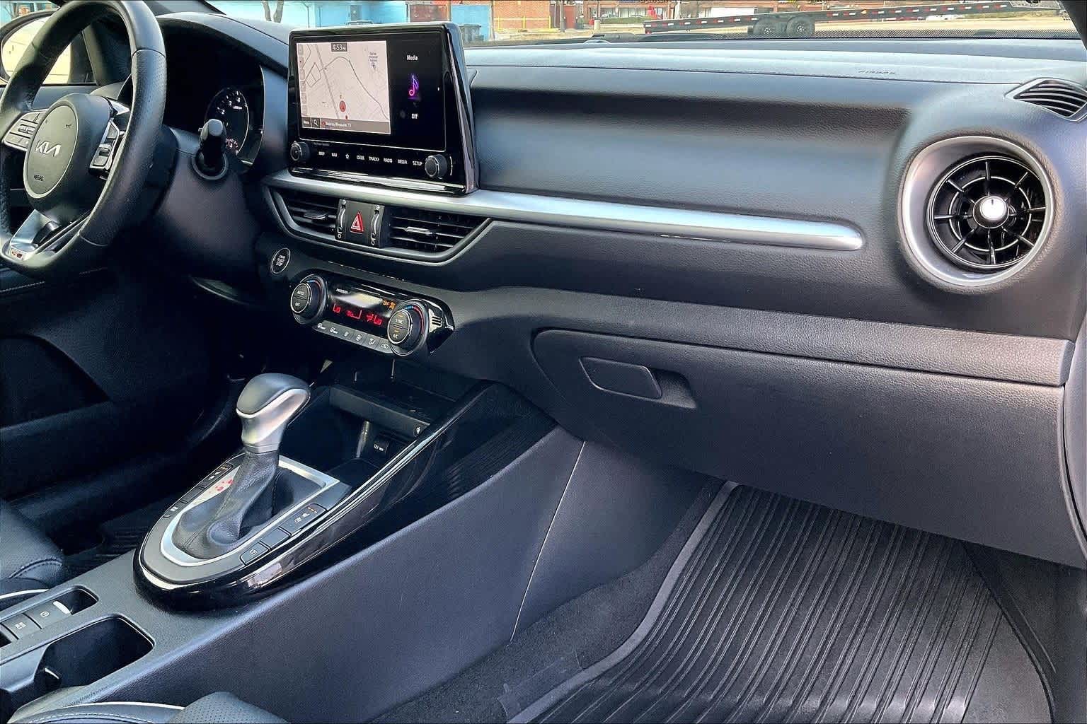 Thumbnail: 2024 Kia Forte - 23