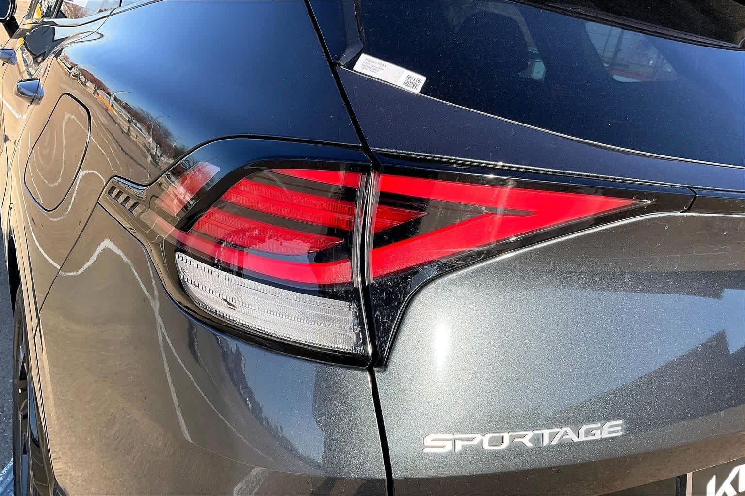 Thumbnail: 2023 Kia Sportage - 32