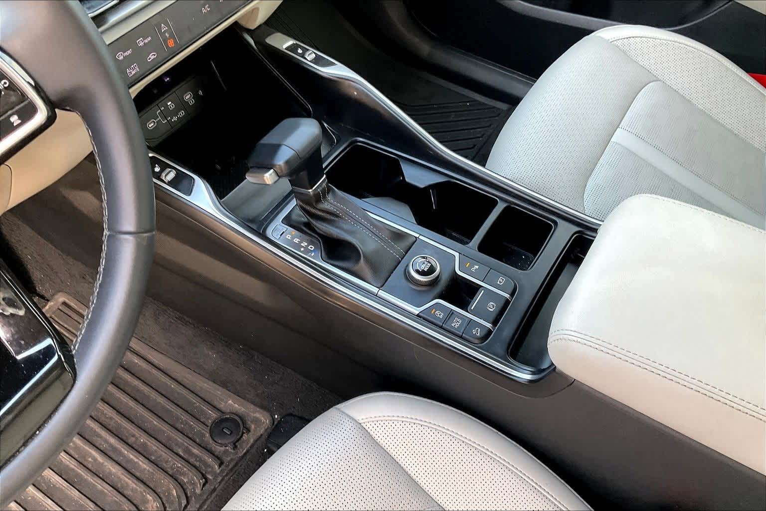 Thumbnail: 2025 Kia Sorento - 14