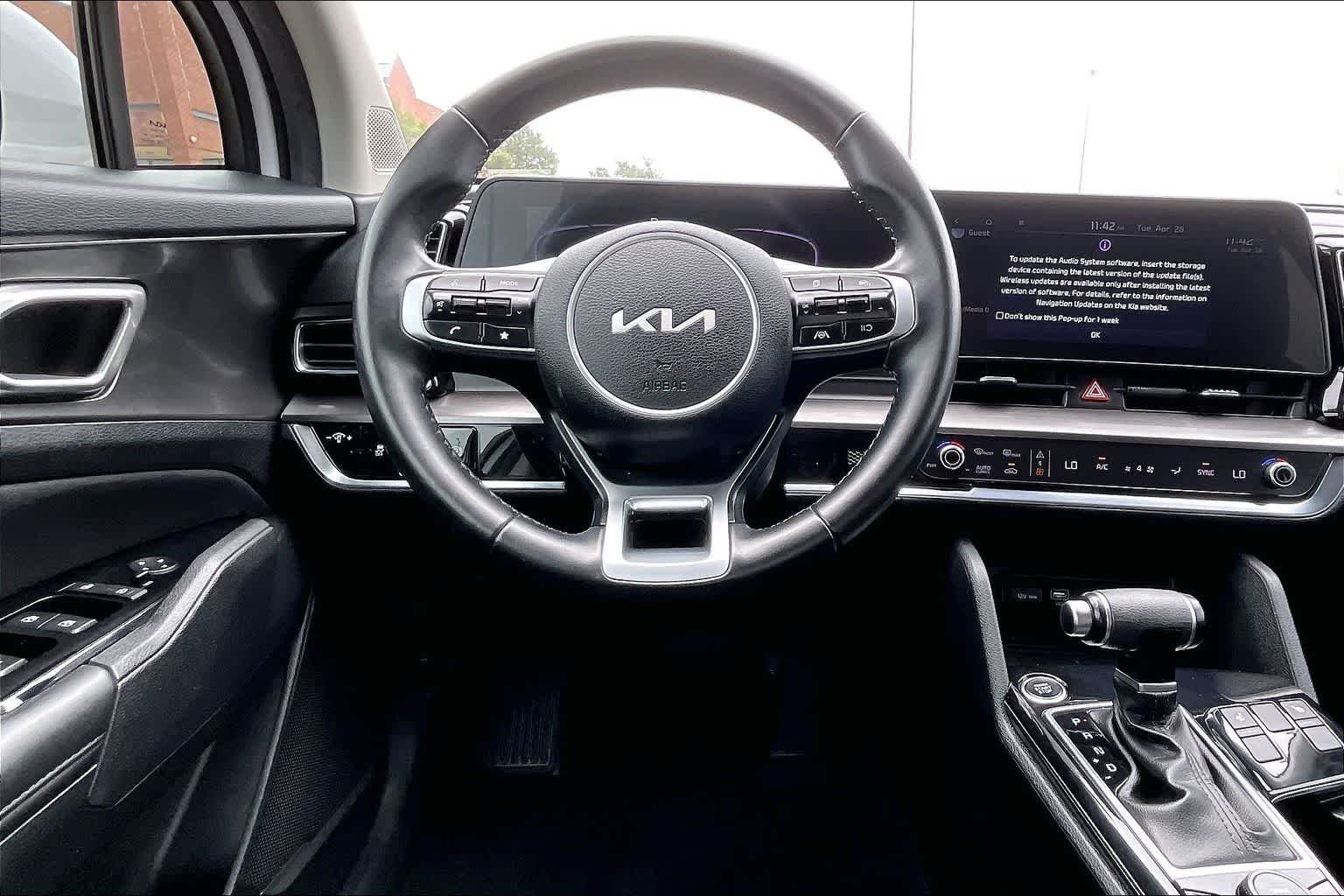 Thumbnail: 2023 Kia Sportage - 12