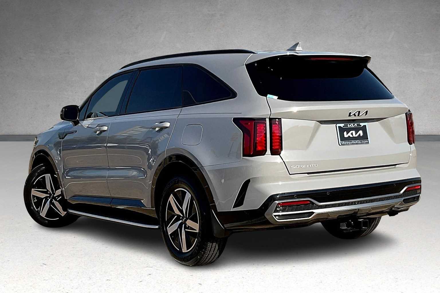2023 Kia Sorento EX photo 3