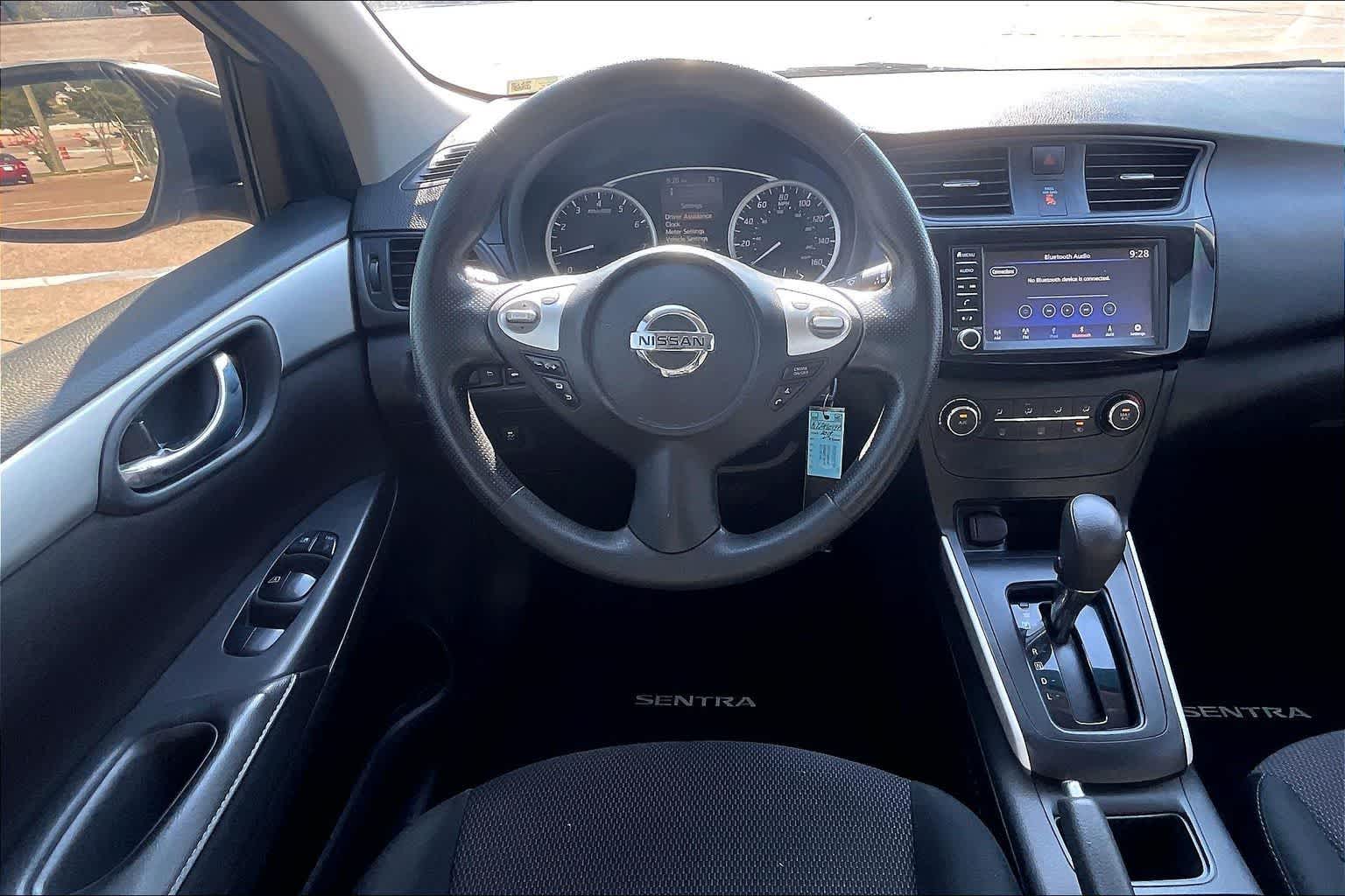 Thumbnail: 2019 Nissan Sentra - 12