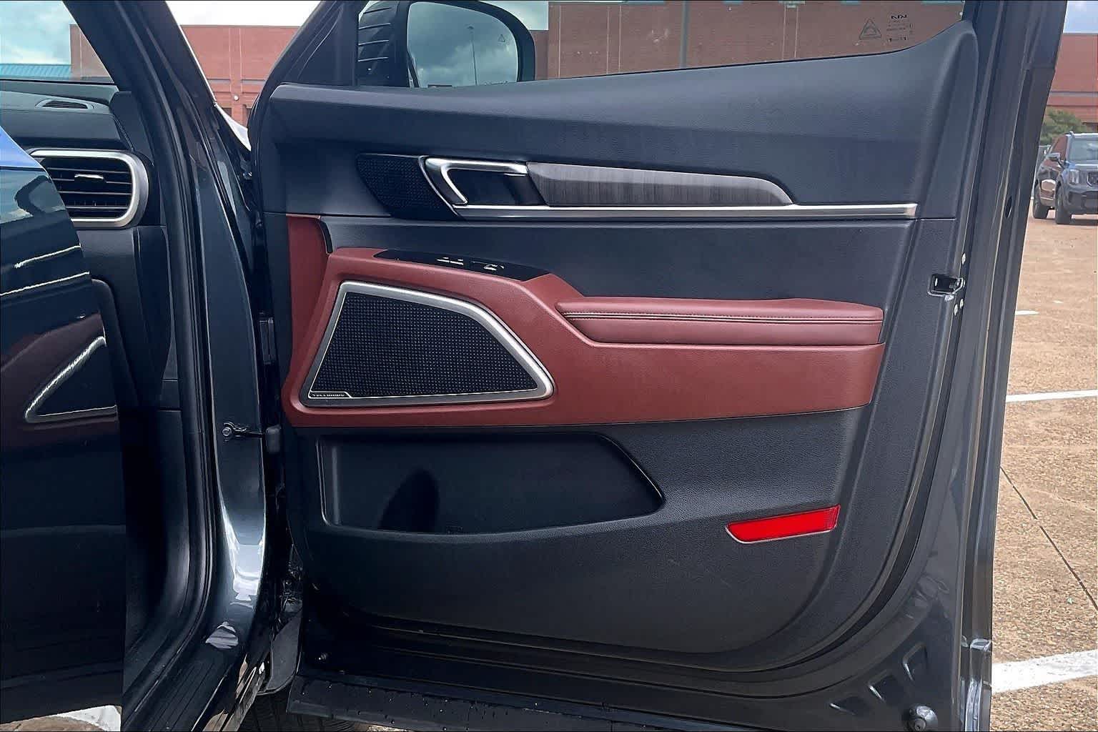 Thumbnail: 2024 Kia Telluride - 25