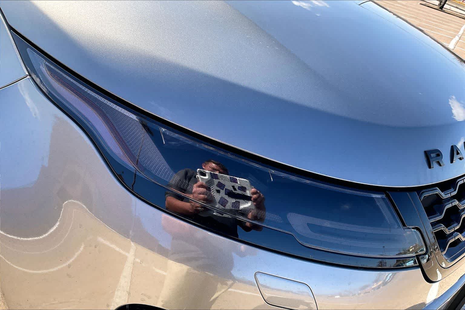 Thumbnail: 2020 Land Rover Range Rover Evoque - 31