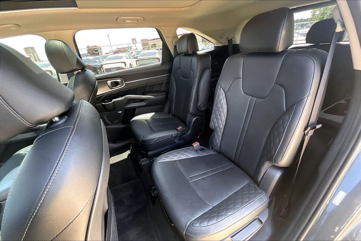 Thumbnail: 2021 Kia Sorento - 28