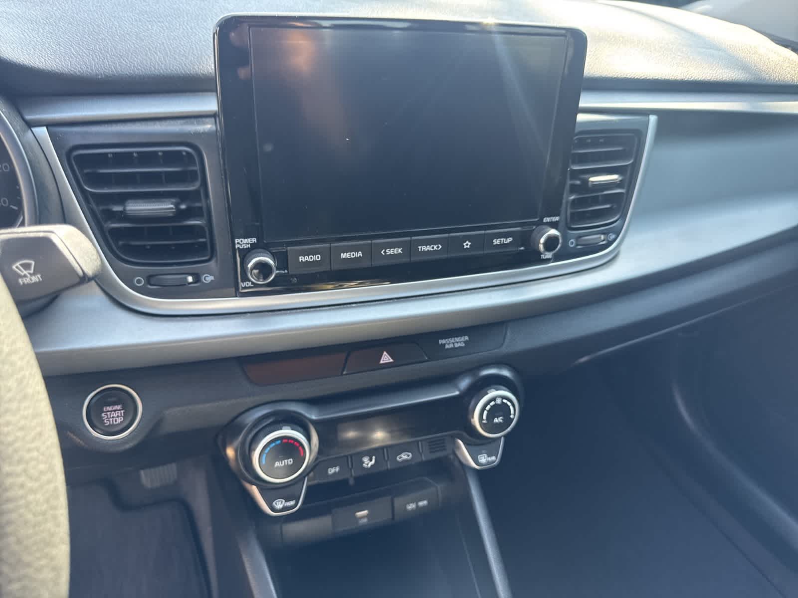 Thumbnail: 2023 Kia Rio - 7