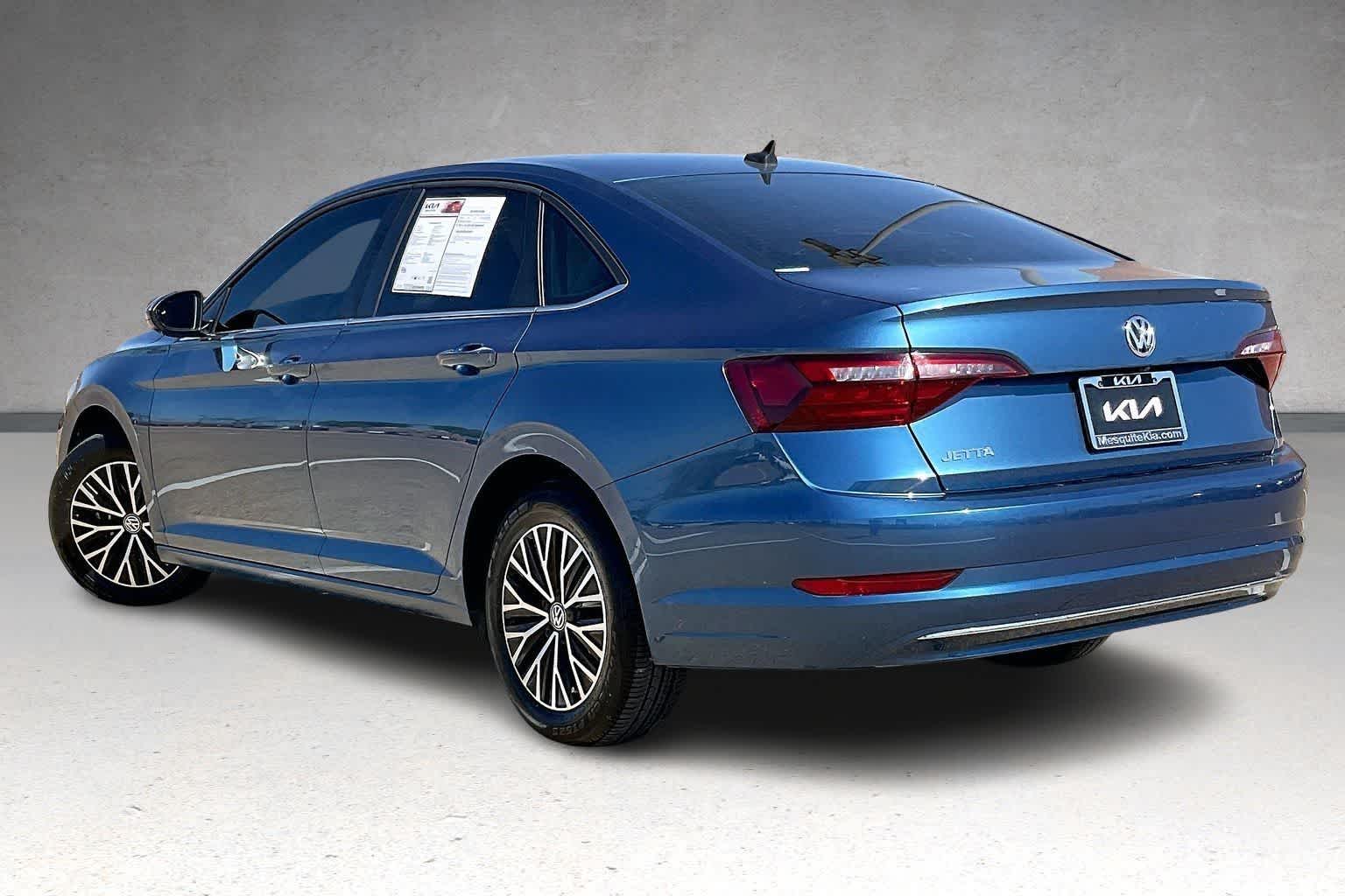Thumbnail: 2021 Volkswagen Jetta - 4