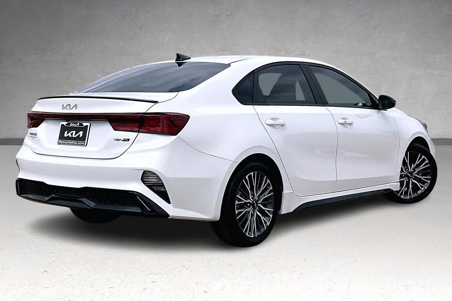 Thumbnail: 2023 Kia Forte - 22