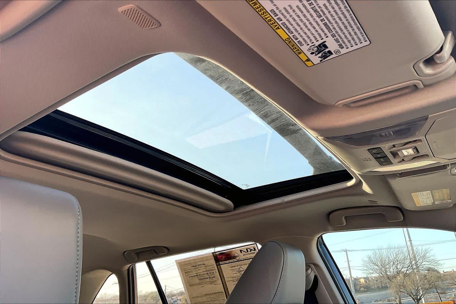 Thumbnail: 2025 Toyota RAV4 - 30