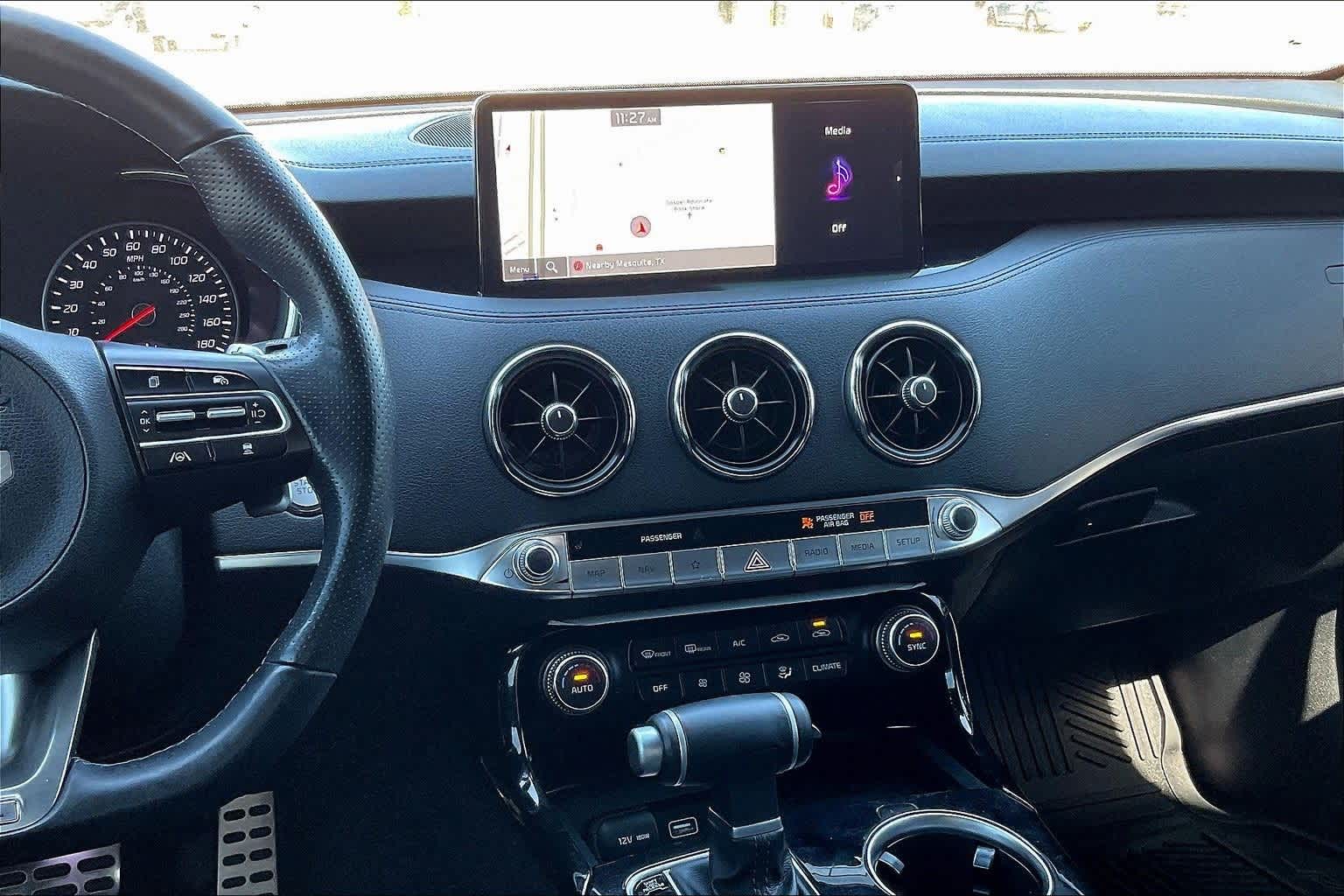 Thumbnail: 2023 Kia Stinger - 15