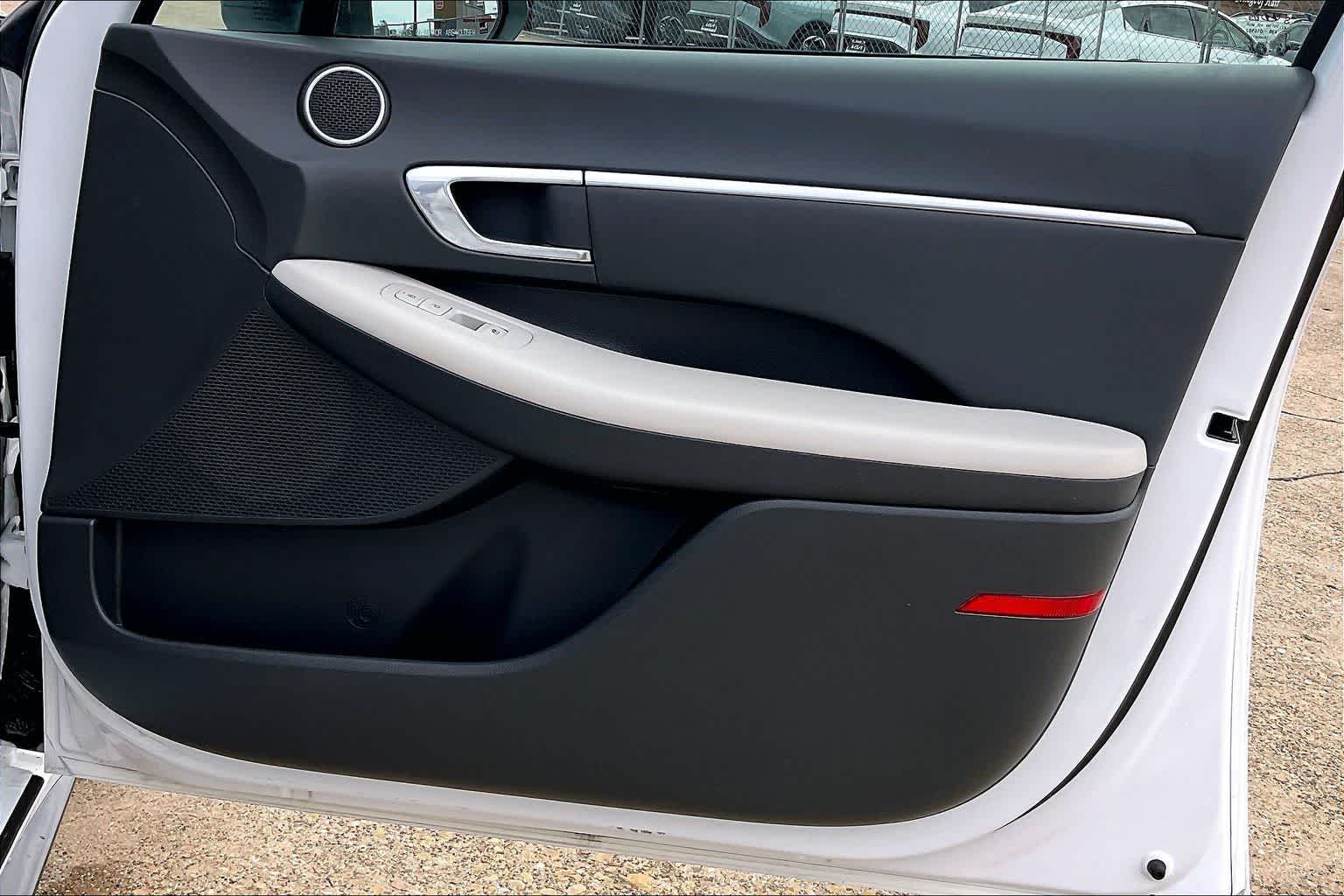 Thumbnail: 2023 Hyundai Sonata - 28