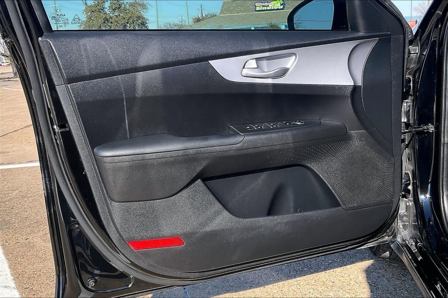 Thumbnail: 2024 Kia Forte - 26