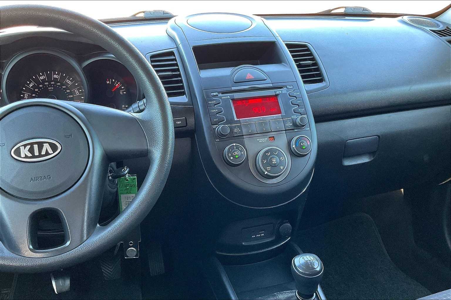 Thumbnail: 2011 Kia Soul - 14