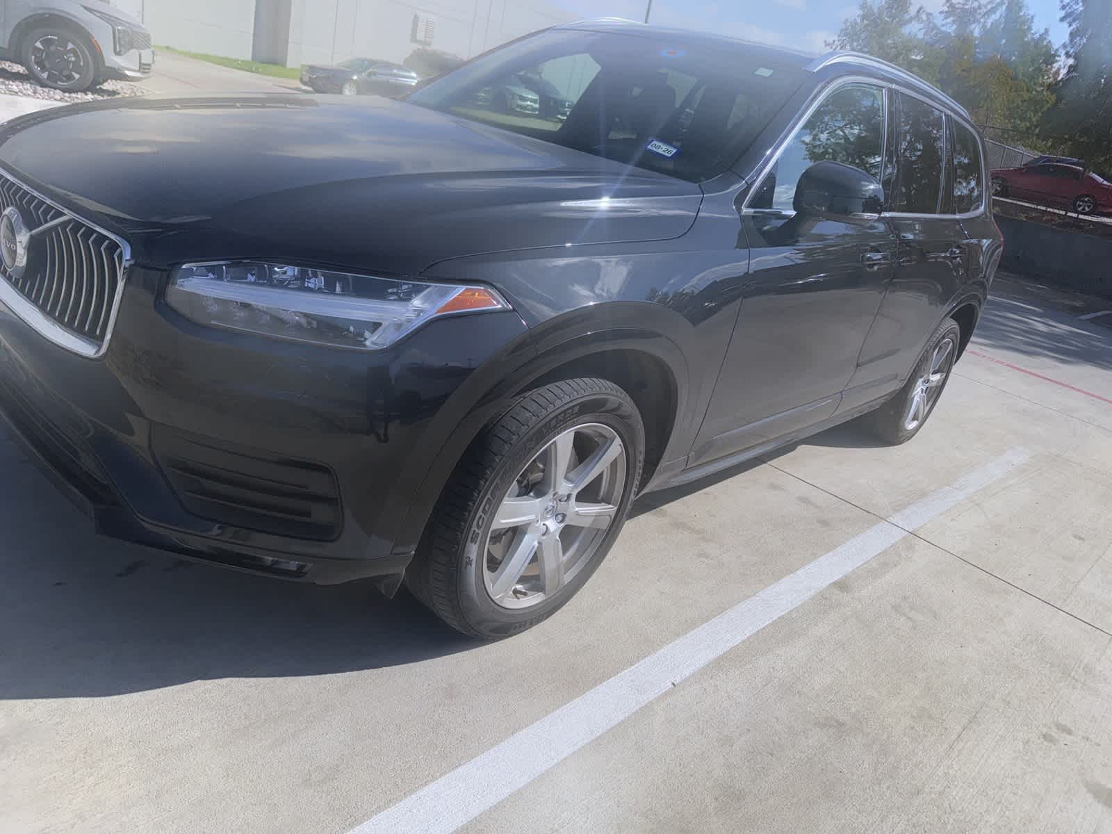 2021 Volvo XC90 T5 Momentum photo 2