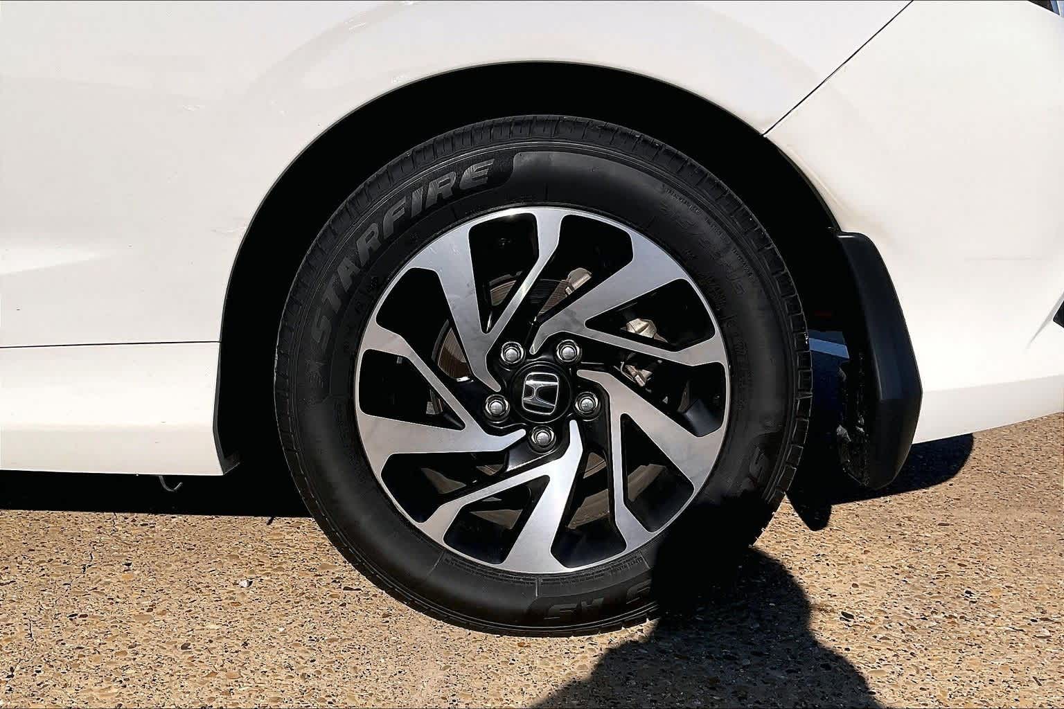 Thumbnail: 2018 Honda Civic - 8