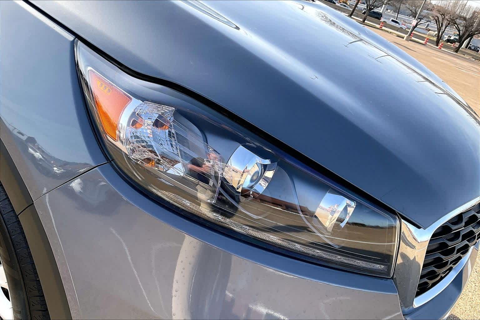 Thumbnail: 2020 Kia Sorento - 30