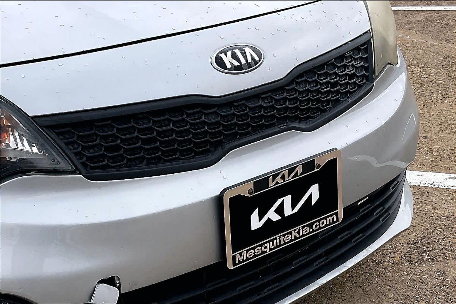 Thumbnail: 2017 Kia Rio - 31