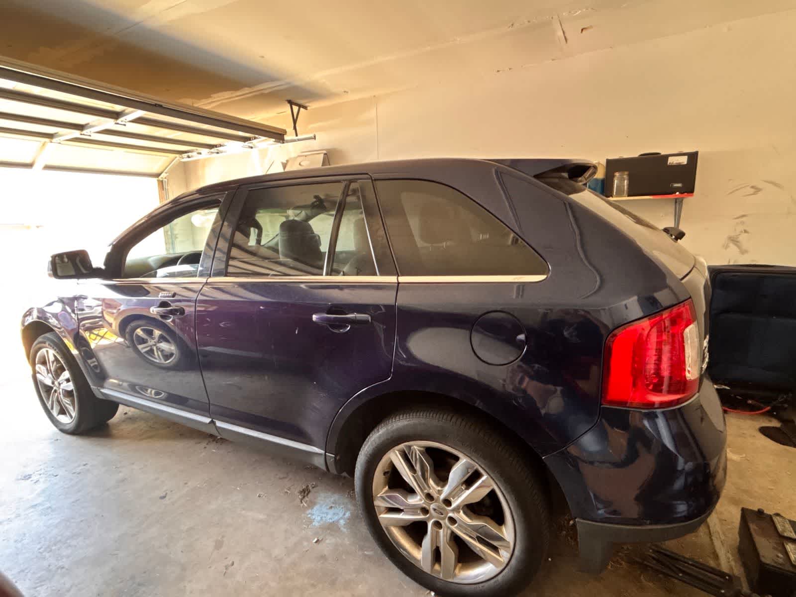 Thumbnail: 2011 Ford Edge - 3