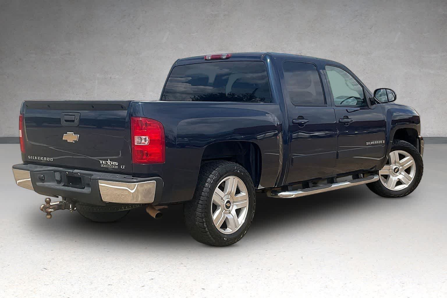 Thumbnail: 2008 Chevrolet Silverado 1500 - 20