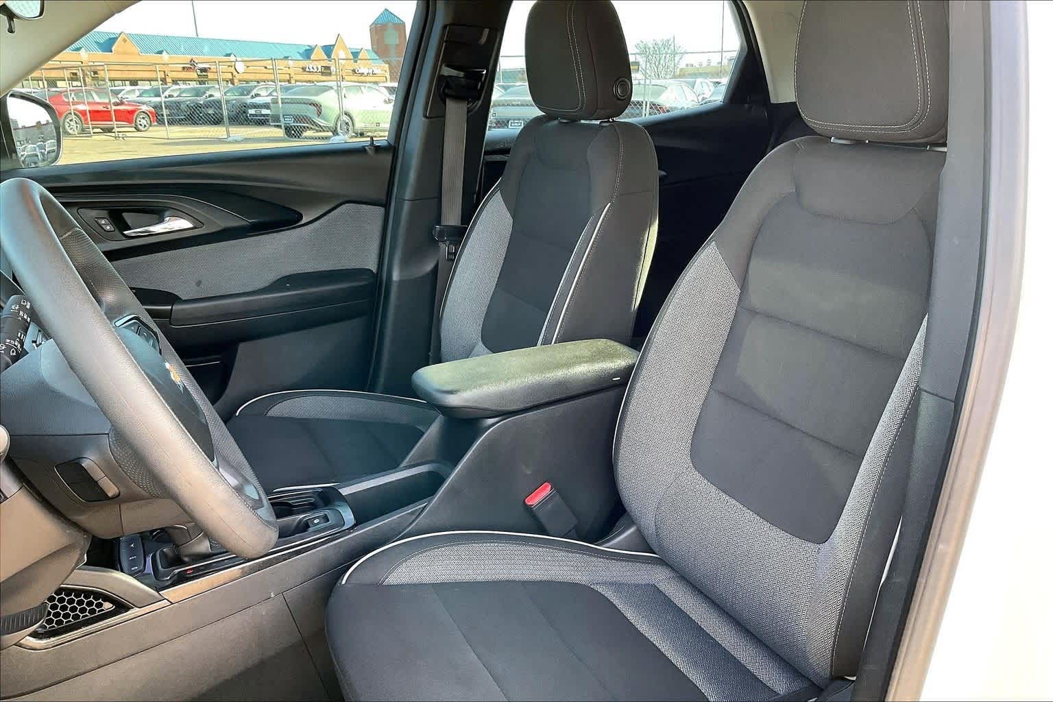 Thumbnail: 2023 Chevrolet TrailBlazer - 10