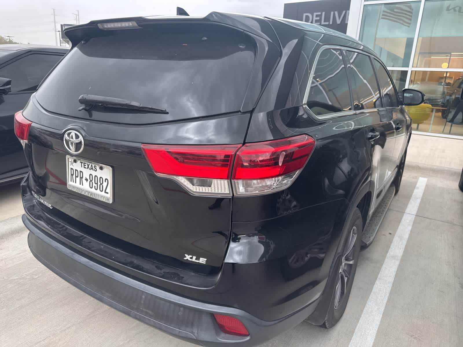 Thumbnail: 2019 Toyota Highlander - 4