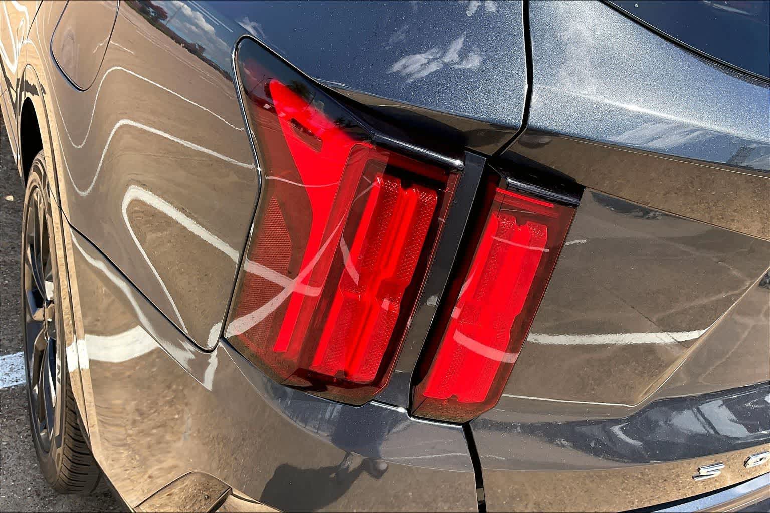 Thumbnail: 2021 Kia Sorento - 31