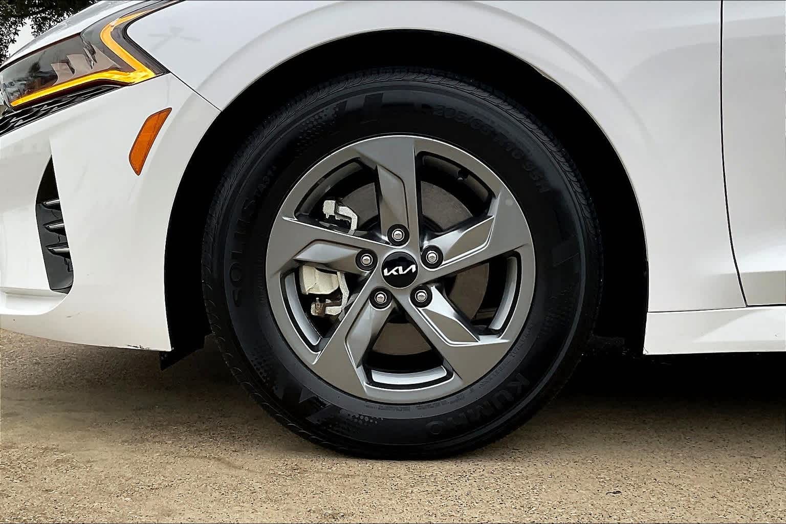 Thumbnail: 2022 Kia K5 - 8