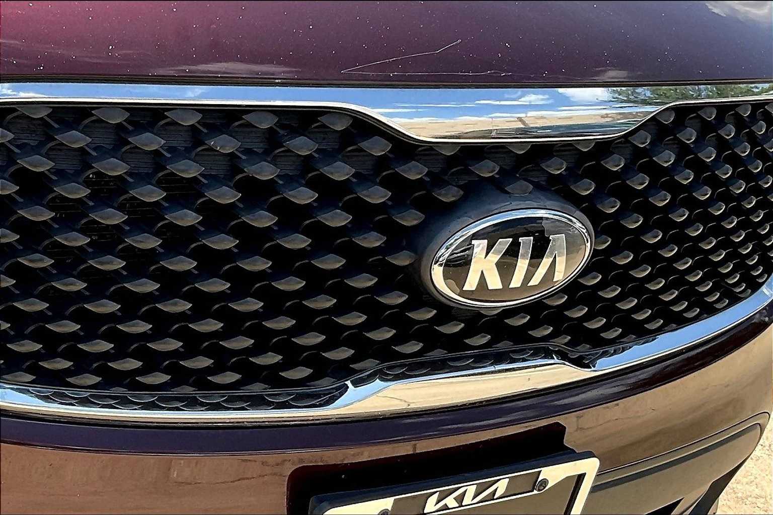 Thumbnail: 2018 Kia Sorento - 32