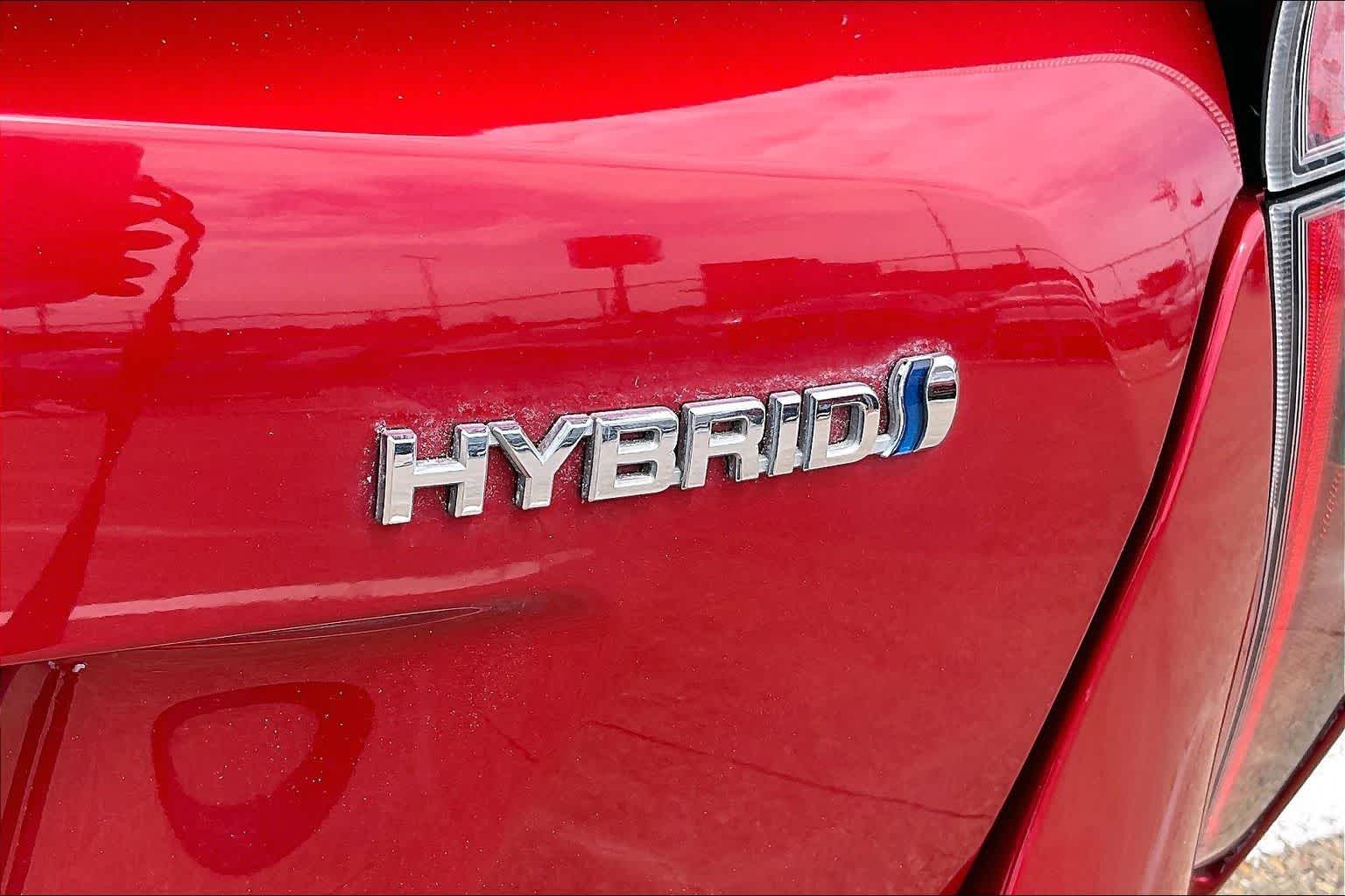 Thumbnail: 2017 Toyota Prius - 7