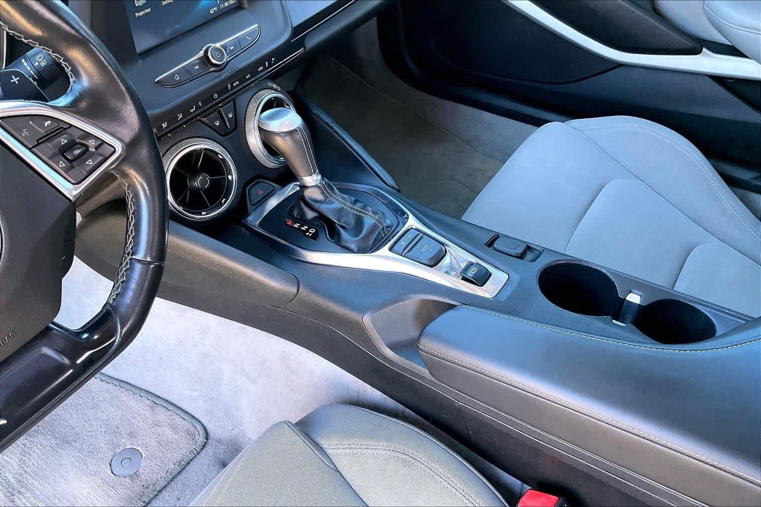 Thumbnail: 2018 Chevrolet Camaro - 15