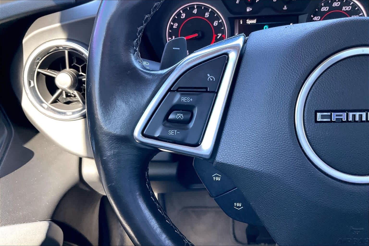 Thumbnail: 2018 Chevrolet Camaro - 23